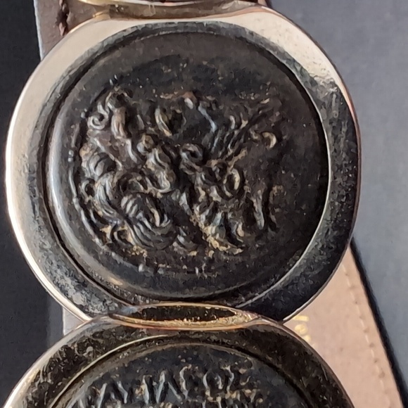 Rodier Genuine Brown Leather Woman's Belt with Coin Like Buckle. - Picture 5 of 16